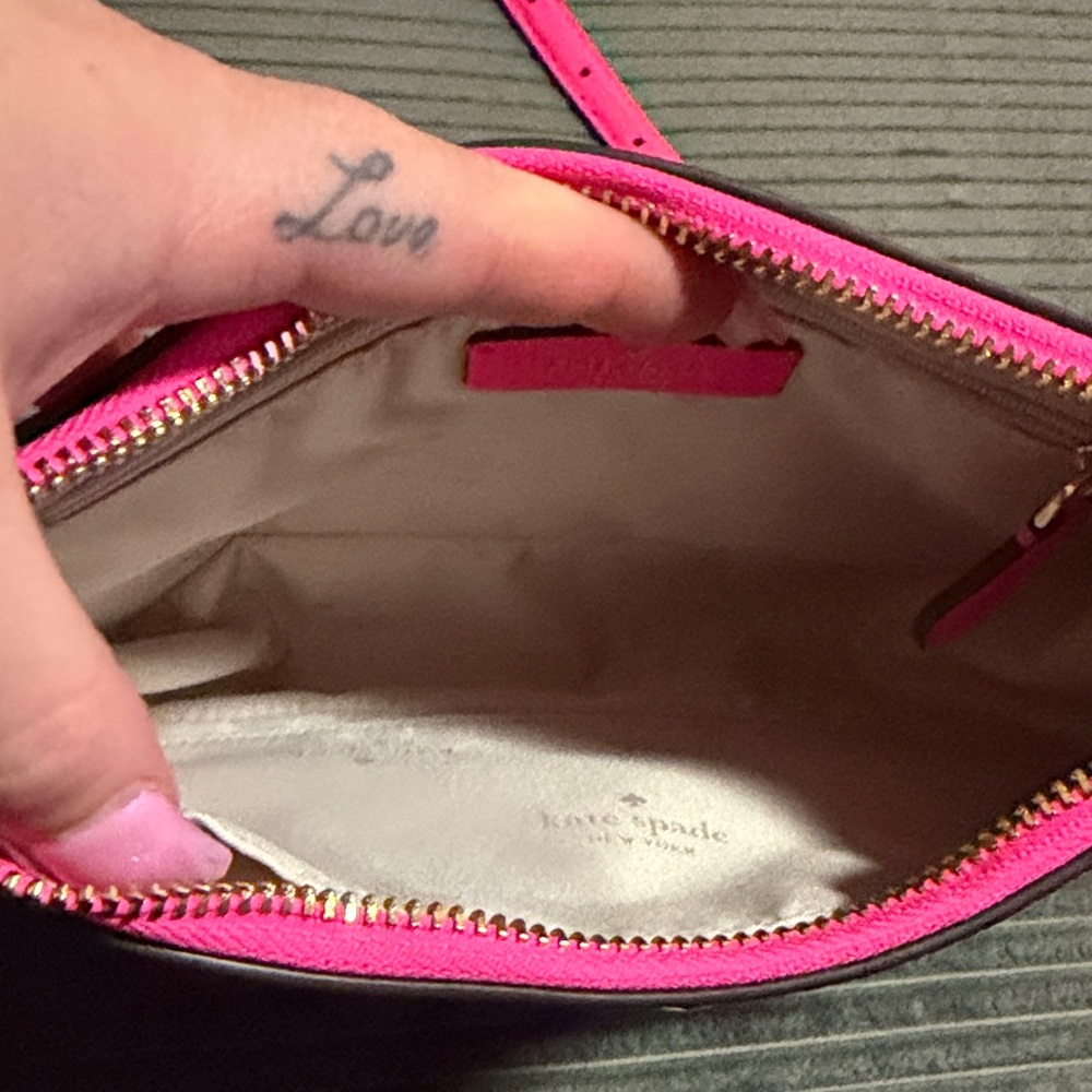 Kate Spade Vibrant Neon Pink Shoulder Bag New without tags rare - Picture 5 of 5